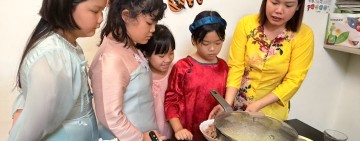 越南煎餅香遇優雅奧黛 移民署以美食與文化向女性致敬